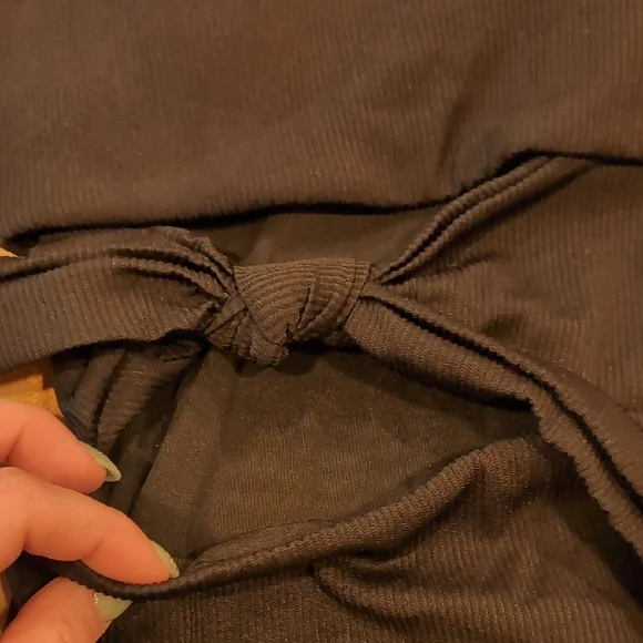 Aerie Black One-Piece Swimsuit - Picture 4 of 8